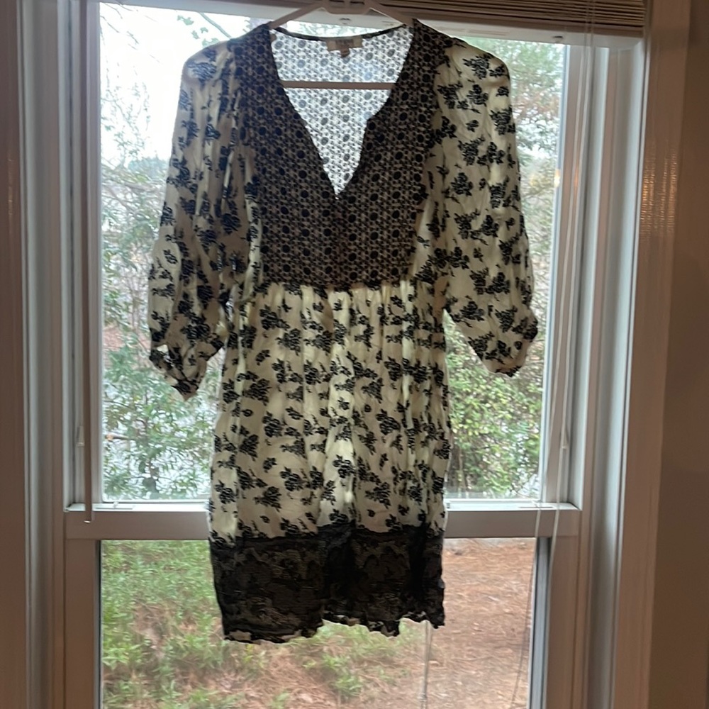 Black and white print dress. Size Small. Never worn, no tags.